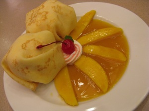 UCC Dessert: Mango Crepe